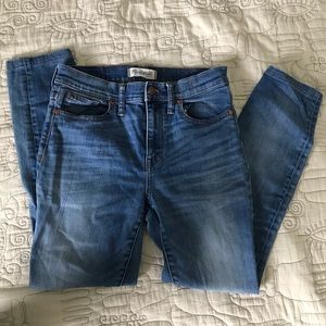 Madewell High Riser Skinny Jean in Thom Wash (28)